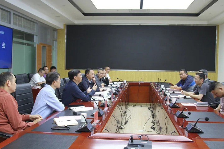 云煤（008PG国际）集团与开远市政府举行座谈会