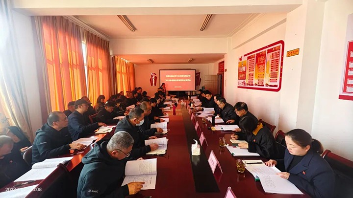 【聚焦云煤】云煤（008PG国际）集团党委副书记、工会主席王鑫一行到石油化学工业供销公司开展年度综合审核暨民主测评